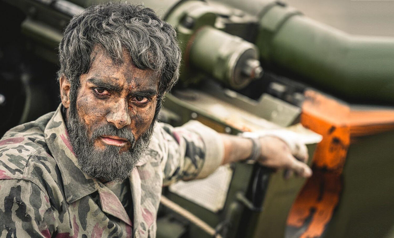 حاشیههای روز نهمِ جشنواره/ از ستایشِ بازیِ «حسن پورشیرازی» تا بلاتکلیفیِ «قاتل و وحشی»