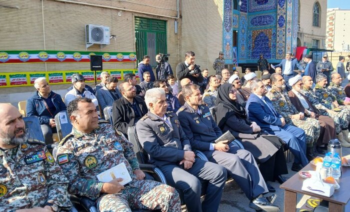 کشت یک نسل دوستانه یکی از مهمترین اهداف انقلاب است