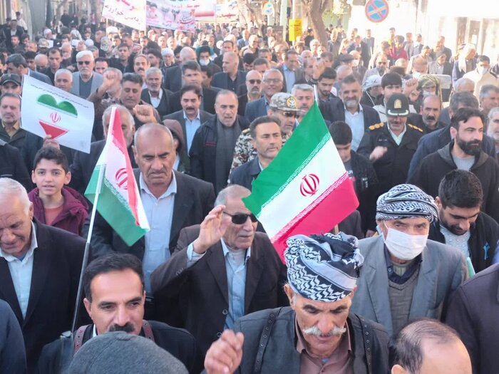 امام جمعه آبدانان: تکیه بر توان داخلی تحریم‌ها را بی اثر می‌کند