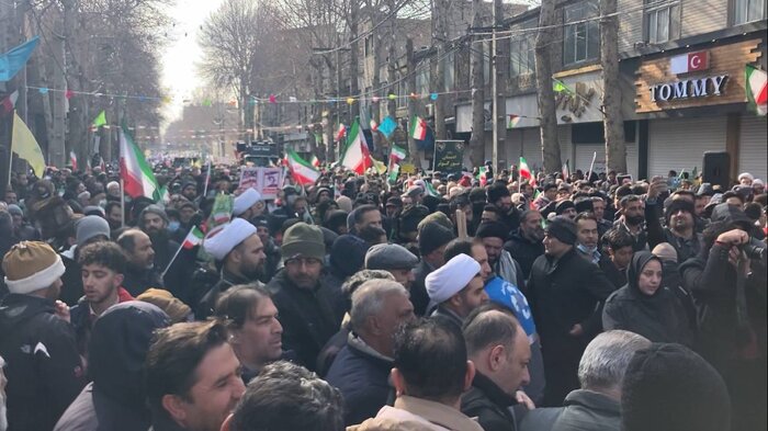  حضور پرشور مردم در راهپیمایی ۲۲ بهمن امتداد آرمان‌های انقلاب اسلامی است