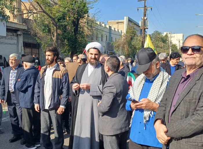 حضور پرشور نسل جوان در راهپیمایی باشکوه نشان از زنده و پویا بودن انقلاب است