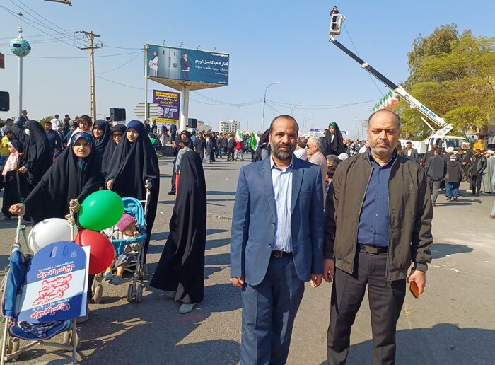 حضور پرشور نسل جوان در راهپیمایی باشکوه نشان از زنده و پویا بودن انقلاب است