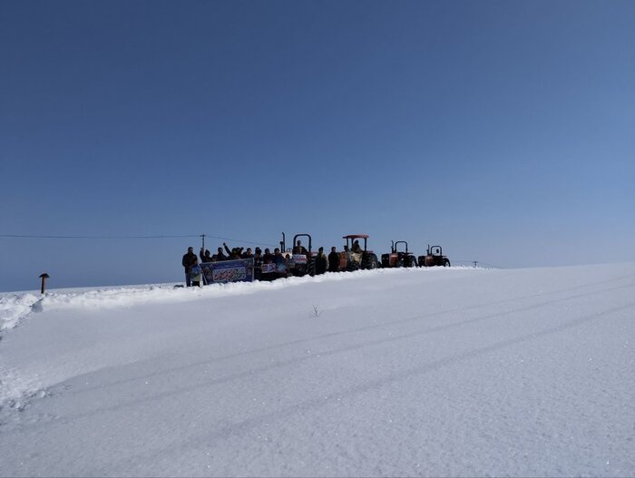 بازتاب گسترده جشن ۲۲ بهمن در روستای ۲۷۷ نفری «باروت آغاجی» چاراویماق
