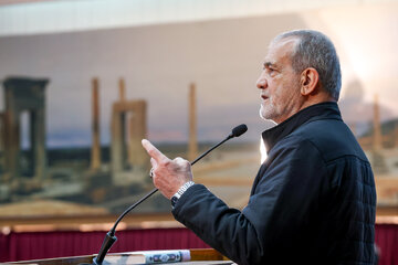 Pezeshkian: Global unity and peace achievable through friendly relations