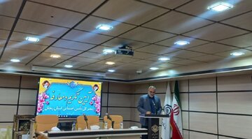 معاون استاندار زنجان: تکریم ارباب رجوع در دستور کار دستگاه‌ها قرار گیرد