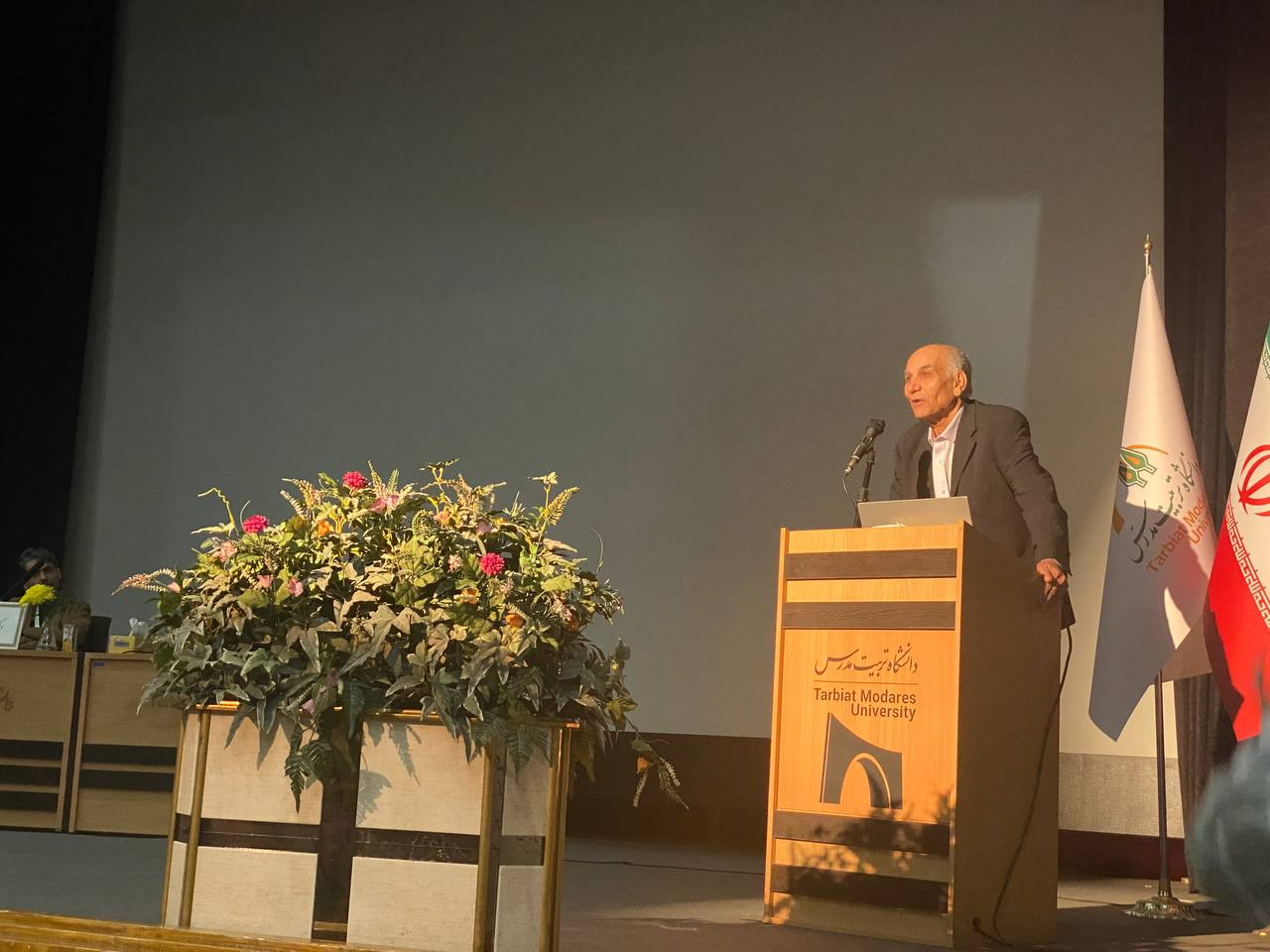 هوش مصنوعی هیچگاه جایگزین انسان نمیشود