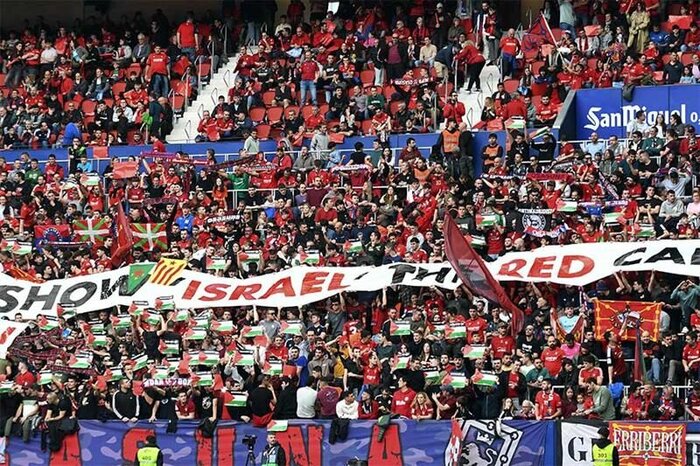 El partido de fútbol entre Osasuna y Real Madrid se convierte en un escenario para condenar el genocidio israelí en Gaza