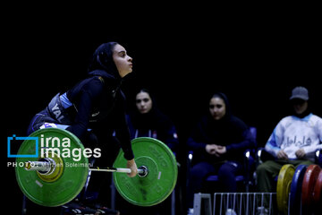 Iran women’s weightlifting league finals