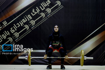 Iran women’s weightlifting league finals