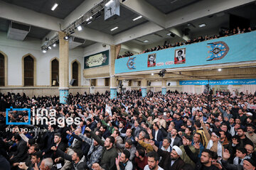 Iran’s Leader meets people of East Azarbaijan Province