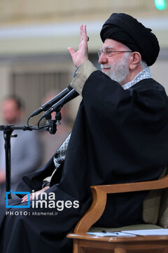 Iran’s Leader meets people of East Azarbaijan Province