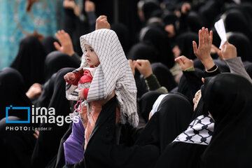 Iran’s Leader meets people of East Azarbaijan Province