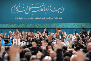 Iran’s Leader meets people of East Azarbaijan Province