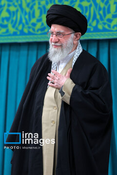 Iran’s Leader meets people of East Azarbaijan Province