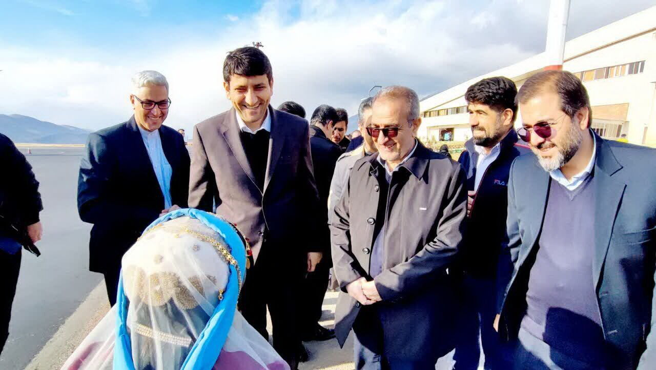 ۴۴ مصوبه سفر وزیر ارتباطات به کهگیلویه وبویراحمد با قوت در حال اجرا است ۴۴ مصوبه سفر وزیر ارتباطات به کهگیلویه وبویراحمد با قوت در حال اجرا است