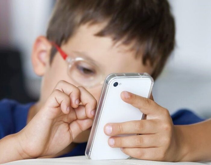 آسیبپذیری کودکان در مواجهه با اخبار خشونتبار/ الگوی رفتاری والدین مهم است