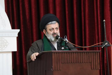 ترویج فرهنگ غربی ابزار دشمن برای بی‌تفاوت کردن مردم نسبت به ارزش‌هاست