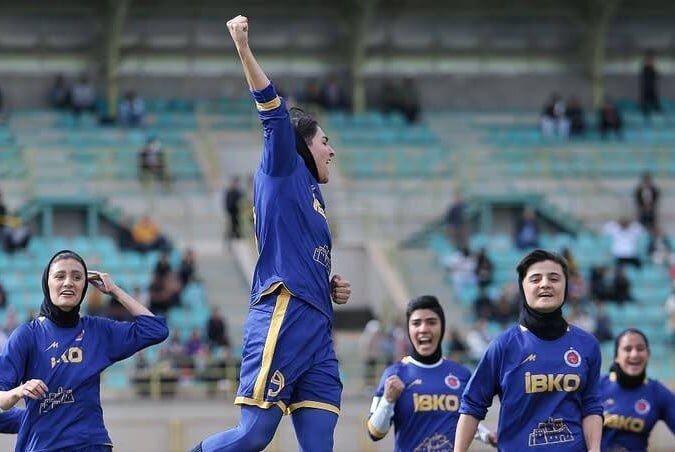 کاپیتان سابق تیم ملی فوتبال: امیدوارم حضور سرخابیها در فوتبال بانوان مقطعی نباشد