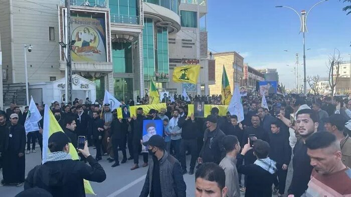 ادای احترام مردم عراق به سید حسن نصرالله؛ تشییع نمادین پیکر شهید مقاومت