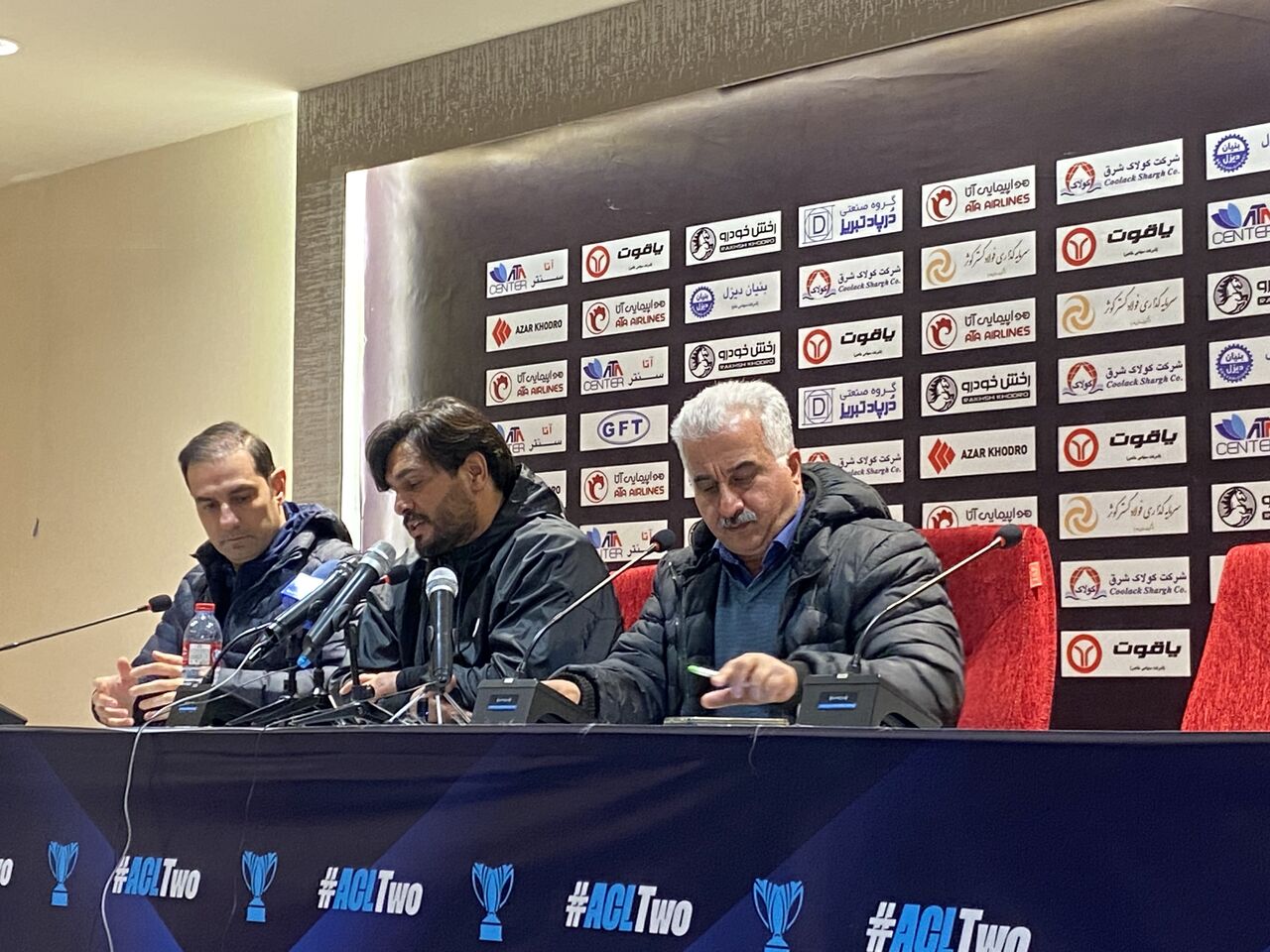 سرمربی خیبر: اولویت ما مقابل تیمهای بزرگ، ارائه بازی باکیفیت است سرمربی خیبر: اولویت ما مقابل تیمهای بزرگ، ارائه بازی باکیفیت است