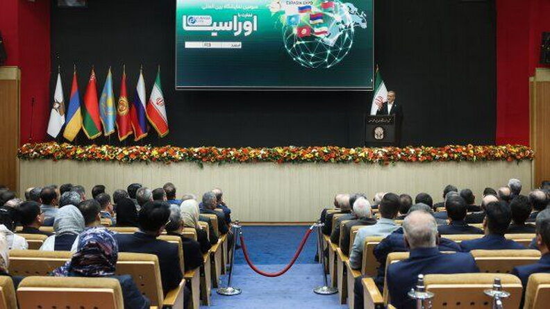 Pezeshkian: Irán es una plataforma adecuada para facilitar intercambios comerciales en Eurasia