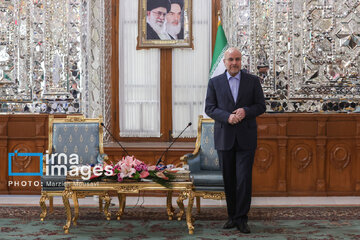 El secretario general de Yihad Islámica Palestina se reúne con el presidente del Parlamento iraní
