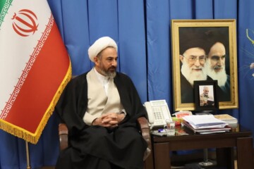 امام جمعه ایلام: مدیران در خدمات خود به مسائل فرهنگی توجه کنند