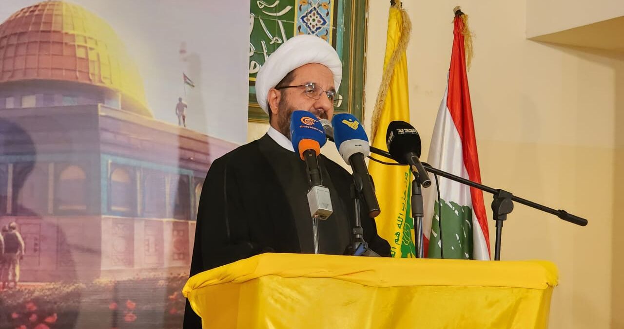 الشيخ دعموش: من واجب الحكومة معالجة ملف الرحلات الإيرانية