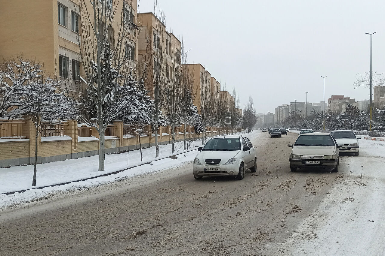 برف و باران در راه آذربایجان غربی/ مراقب جادههای لغزنده باشید برف و باران در راه آذربایجان غربی/ مراقب جادههای لغزنده باشید