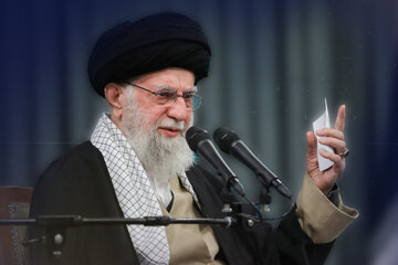 د ایران معظم رهبر: د غزې په اړه د امریکا احمقانه پلانونه به عملي نه شي
