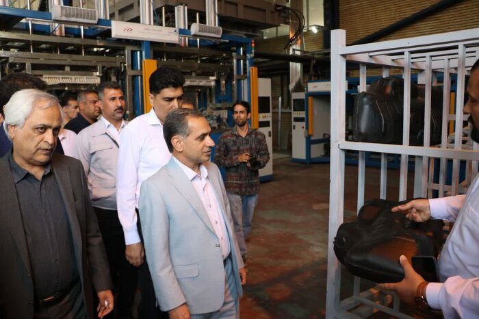 چارهاندیشی بازرسی و دولت برای ترخیص ۵۰ هزار خودرو در بم