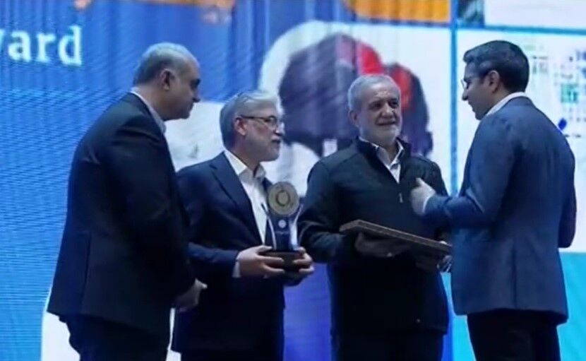 ۱۸ برگزیده جشنواره بینالمللی و جوان خوارزمی معرفی و تجلیل شدند ۱۸ برگزیده جشنواره بینالمللی و جوان خوارزمی معرفی و تجلیل شدند
