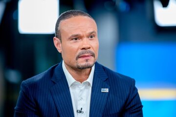 ترامپ یک مفسر محافظه‌کار را به عنوان معاون اداره پلیس فدرال منصوب کرد