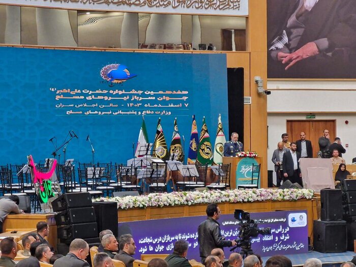 Enemy's excessive demands will be responded decisively: Defense minister