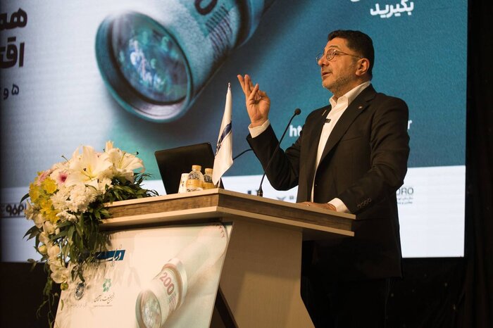 صنعت ساختمان میتواند اقتصاد را از وضعیت قرمز نجات دهد/ لزوم بازنگری قوانین کهنه