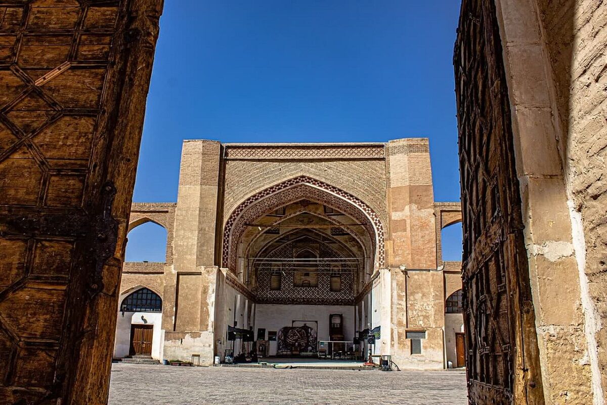 مسجد ذوالقبلتین قاین؛ قصری که مسجد شد + فیلم مسجد ذوالقبلتین قاین؛ قصری که مسجد شد + فیلم