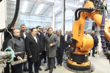 مشکل ترخیص واردات شرکت‌های بازرگانی رفع شود