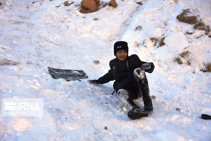 لطفا «فعلا» به برفبازی نروید