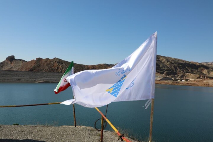 استاندار: سامانه گرمسیری کشاورزی ایلام را متحول می‌کند