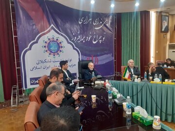 بهزاد نبوی: تنها راه حل کوتاه مدت برای وضعیت امروز، حل مشکل تحریم هاست