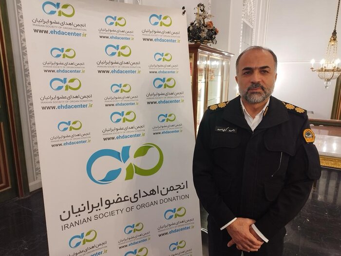 رونمایی از نشان "قلب" اهدای عضو بر روی گواهینامه رانندگی/ همراهی پلیس در سنتی خداپسندانه