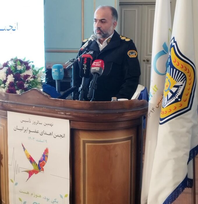 رونمایی از نشان "قلب" اهدای عضو بر روی گواهینامه رانندگی/ همراهی پلیس در سنتی خداپسندانه