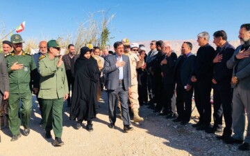 نماینده ایلام: راهکار غلبه بر تحریم تکیه بر توان داخلی است