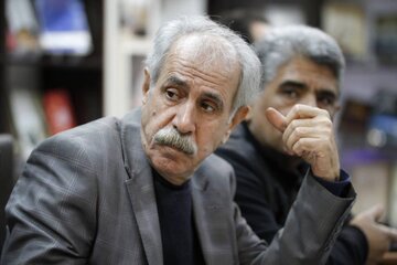 از "موسم هجرت به شمال" تا "صد نامه عاشقانه"؛ تجلیل از مترجم پیشکسوت خوزستانی