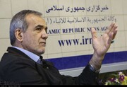 الرئيس بزشكيان يتفقد وكالة الجمهورية الإسلامية للأنباء (إرنا)