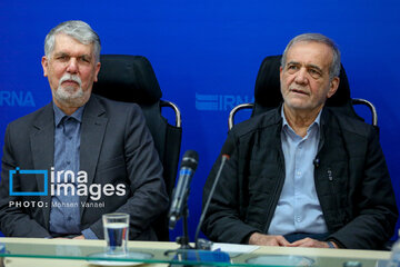 President Pezeshkian visits IRNA