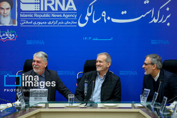 President Pezeshkian visits IRNA