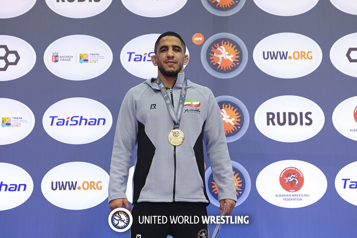 رحمان در دام زشت و زیبای کشتی