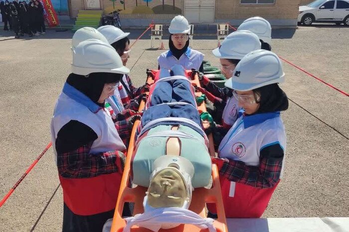 دانشآموزان؛ سفیران ایمنی در خانواده و جامعه