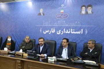 استاندار فارس: گردش مسئولیت‌ها، زمینه‌ساز تحول و نوآوری در امور است
